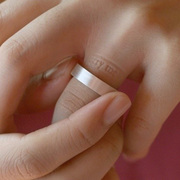 创意定制刻字戒指，表达爱意表白情侣送女友，真情蜜语烙印