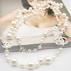 [Más de un centenar] Chanel / Chanel la elegancia caliente collar de perlas más brillantes doble-2C logo