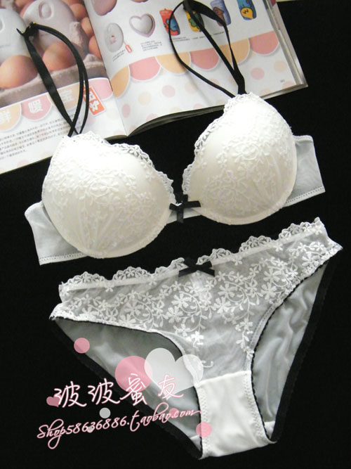纯美白色红色深兰色蕾丝花边镂空内衣套装文胸70B75B80B