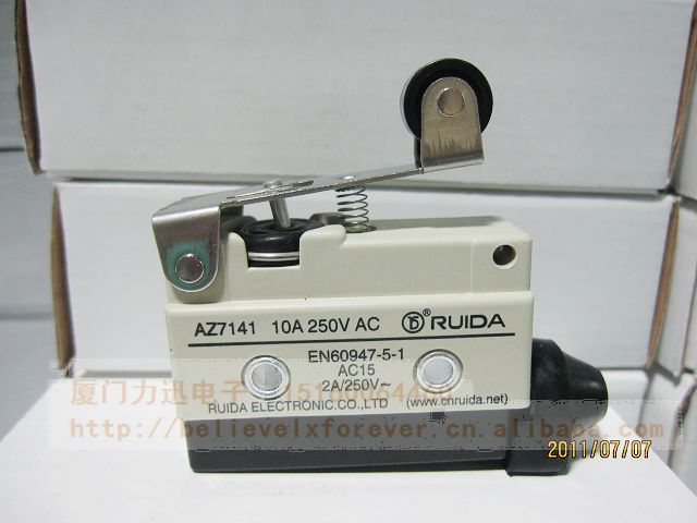 AZ-7141 行程开关 短柄滚珠 高精度 微动开关 限位开关 银点 小型在类目 3C数码配件, 电子元器件市场, 开关/按钮, 限位开关中 - 来自Buy2taobao.com提供专业的淘宝代购服务