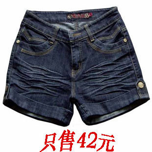 牛仔短裤女秋冬新款2011女潮宽松加大码