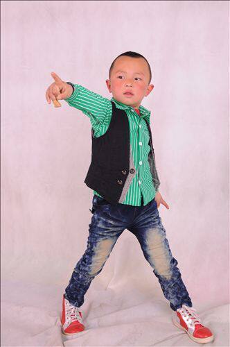 <em>儿童马甲/背心</em>,满百包邮! 完美贝贝童装 宝宝马