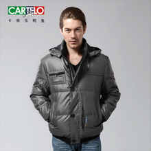 卡帝乐鳄鱼cartelo冬装2011新款短款男士亮面格子羽绒服外套0661