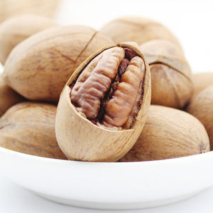  嘀嗒猫 特级大圆长寿果 236g 大圆长寿果 碧根果 山核桃 3包包邮