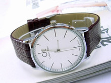 Los hombres de moda ronda de comodines puntero de la tabla [52217] salvaje clásico reloj sencillo cinturón de estilo