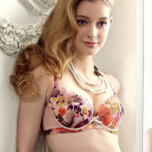 ����è�·��С�ŷ�Ϸ� 2012��Ʒ 3/4�ּ���ˮ���������� OA13202