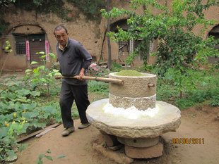  返璞归真 山西旱地绿豆面粉 掌柜磨的纯绿豆面