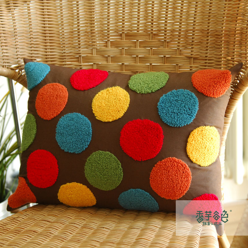 鲁绣田园绒绣靠枕...