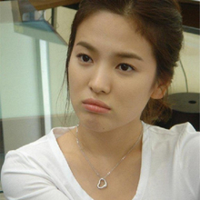 N0195 collar de Tiffany B040 Song Hye Kyos favorito collar pequeño corazón 6g