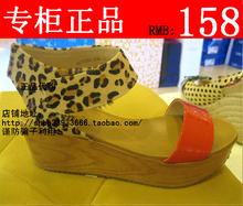 天美意专柜正品代购2012新款高跟坡跟松糕<span class=H>厚底</span>防水台豹纹 女 凉<span class=H>鞋</span>
