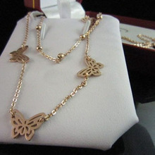 Contador con el dinero - la más alta calidad Gucci Gucci doble mariposa de titanio de acero chapado en oro collar de Rose K