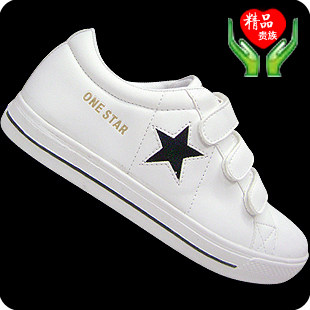 K5Converse��������ʱ�б����ؼ���Ů����Ь���¿���˱ر�