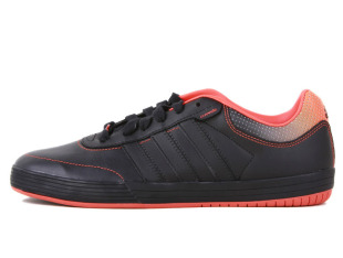 XJ 阿迪达斯Adidas男式足球鞋-V23739