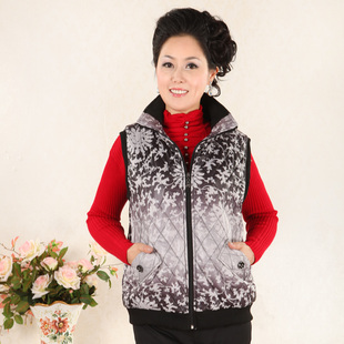  桃花儿开中老年背心女马甲女中老年棉服女装冬中年马甲妈妈装秋装