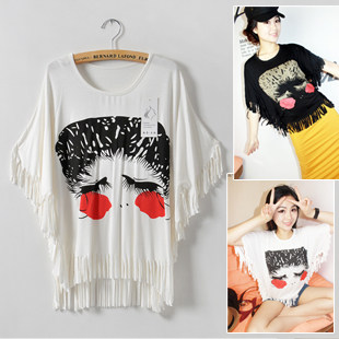 (Ladies 611-2) large size Korean Monroe bat sleeve sleeve loose T-shirt shawl tassels 5517