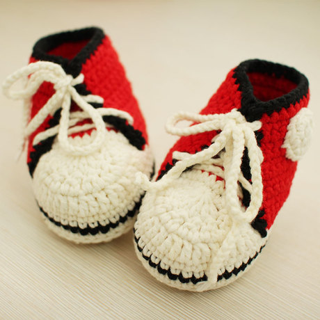 手工编织钩针宝宝婴儿毛线鞋球鞋运动鞋毛线材