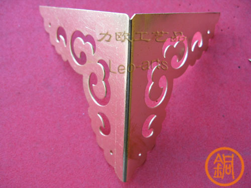 力欧特价五金铜配两面包角箱包角片全铜护角樟木箱配件/包角 8cm在类目 基础建材, 家用五金, 家具五金, 家具连接件中 - 来自Buy2taobao.com提供专业的淘宝代购服务