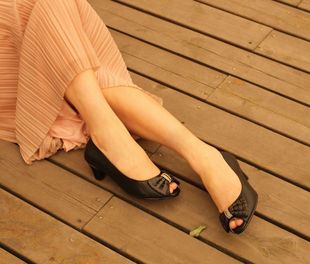  秒杀包邮 专柜正品原单 凉鞋鱼嘴鞋百搭丽人牛皮中跟凉鞋女