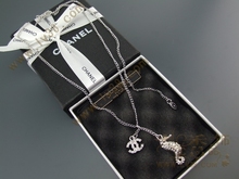 Europeos y americanos grandes CHANEL Chanel collar collar de diamantes con el hipocampo regalo nuevo contador