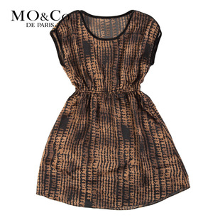 MO&amp;Co.摩安珂M103SKT77立体印花修身复古连衣裙