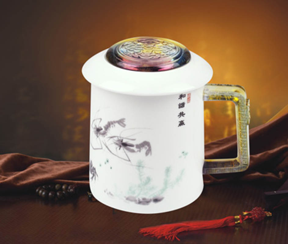 Qi Baishi Hand drawn Crabs Bone china cups Glass Ceramic Cup Boss Cup high-grade Boyfriend giftin the Festive supplies/Gift , Cultural and creative products , Cultural and Creative Cup category - from Buy2taobao.com to provide professional Taobao agent buy service