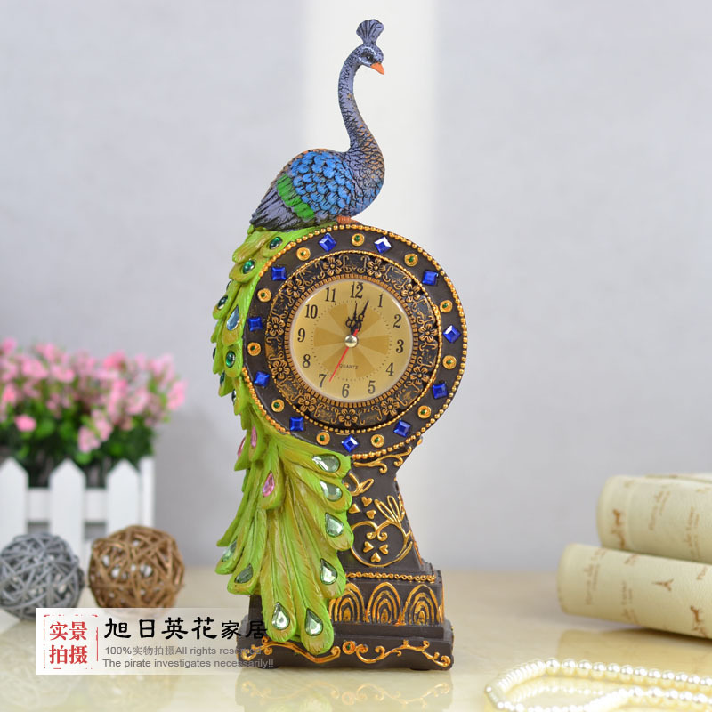孔雀时钟 客厅坐钟表时尚座钟台钟 创意家具装饰品欧式工艺品摆件 孔雀时钟 客厅坐钟表时尚座钟台钟 创意家具装饰品欧式工艺品摆件