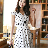 2012 new spring and summer dot dress Floral chiffon skirt Slim dress V-neck skirt