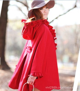 粉色的斗篷。粉色的,不要其他颜色。貉子毛的