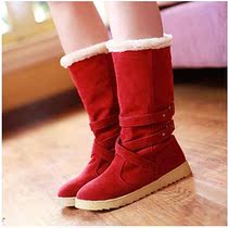 特价 12冬季新款女鞋可爱时尚百搭毛绒雪地靴平跟皮带扣个性短靴