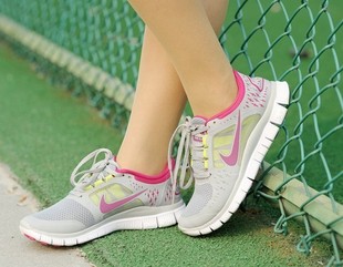  夏季新款耐克女鞋正品专卖跑鞋女款运动鞋NIKE男鞋男式跑步鞋