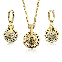 [] Más que un simple comercio italina Chanel CHANEL equipo conjunto de collar de diamantes + paquete de regalos pendientes