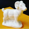 景德镇陶瓷羊雕塑瓷工艺品，小摆件动物，纯白十二生肖瓷器羊风水