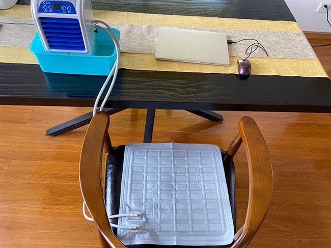 坐垫电脑神器冰床垫笔记本水冷散热水循环散热办公室座椅凉垫
