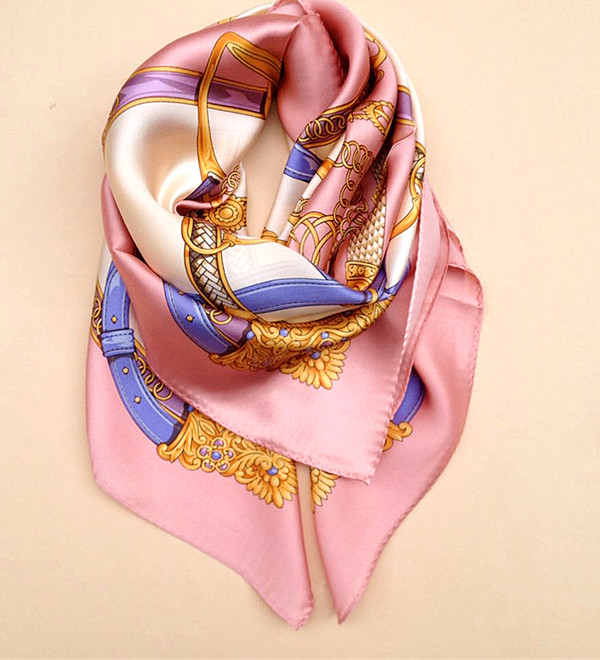 【甄歌爾】純真絲禮品 金皇冠鏈條 高品質桑蠶絲純真絲絲巾大方巾在類目 服飾配件/皮帶/帽子/圍巾, 圍巾/絲巾/披肩中 - 來自Buy2taobao.com提供專業的淘寶代購服務