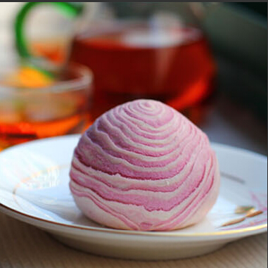 【月饼】包邮云南特色休闲食品魔芋月饼糕点台湾点心紫芋酥1个x70g正品