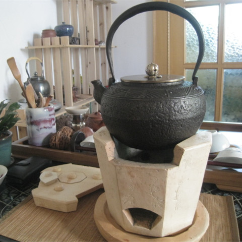 炭炉酒精炉 泥炉 白泥炉 茶炉 煮茶器 南丰泥炉 八角盖炉 威氏炉在类目 餐饮具, 茶具, 功夫茶具中 - 来自Buy2taobao.com提供专业的淘宝代购服务