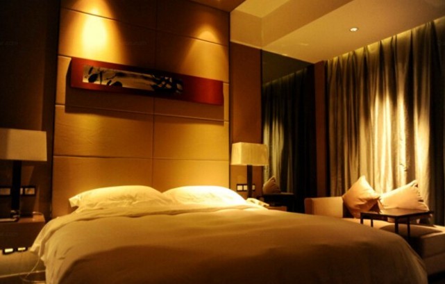 Xi'an Ramada hotel Bell Tower Shop in Xi'an)Superior Roomin the Cheap Hotels/Inn features/Apartment Hostel , Hotel Inn category - from Buy2taobao.com to provide professional Taobao agent buy service