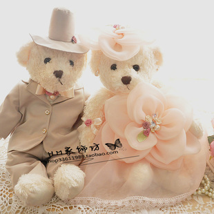 婚纱泰迪熊结婚情侣熊婚车(熊婚车，)车头压床，娃娃公仔婚礼对偶摆件