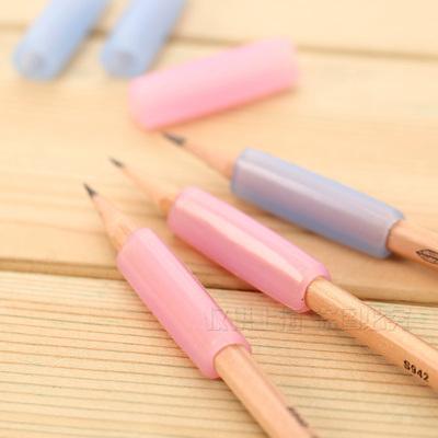 得力0492握笔保护套 握笔器 学生矫正握姿笔套 铅笔保护套