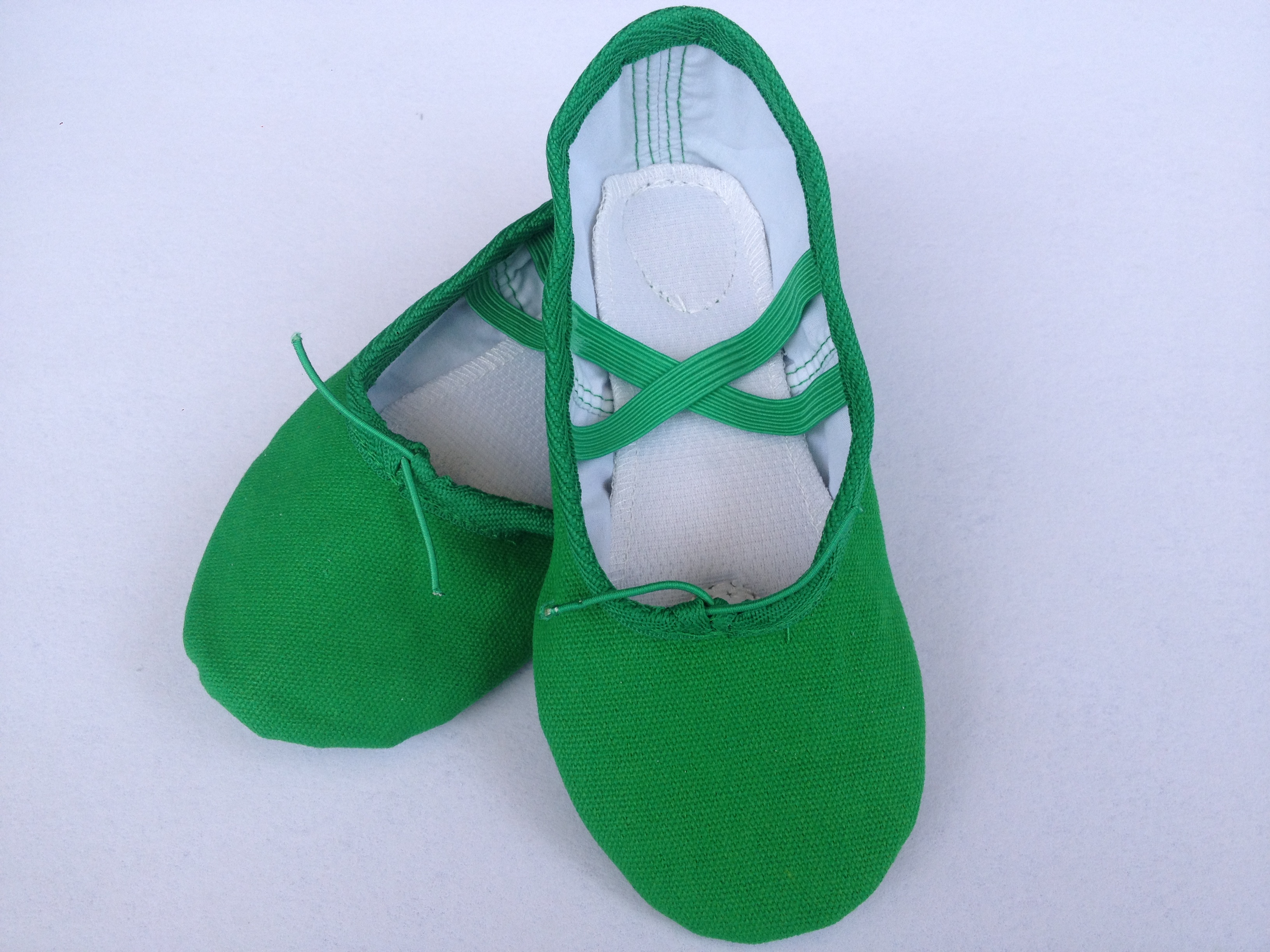 children adult green Dancing shoes green Ballet shoes Cloth head Catlike shoes environmental protection green Practice shoesin the Sports/Yoga/Fitness/Fans supplies , Dance/Aerobics/Gymnastics , Ballet , Ballet shoes category - from Buy2taobao.com to provide professional Taobao agent buy service