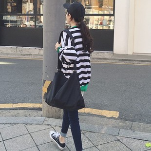 日韩潮流风单肩斜挎大包包牛津布，个性女包休闲纯色学生书包购物袋