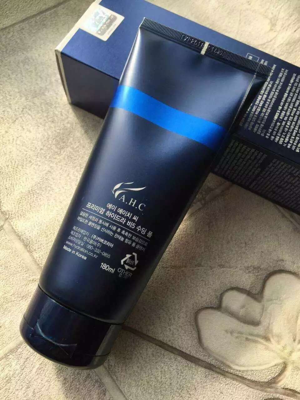 香港進口 AHC升級B5玻尿酸洗面奶180ml 深層清潔補水舒緩在類目 美容護膚/美體/精油, 潔面中 - 來自Buy2taobao.com提供專業的淘寶代購服務