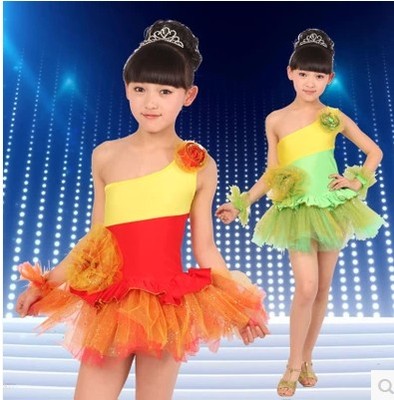 标题优化:新款六一女童花瓣裙公主裙儿童表演出服幼儿舞台舞蹈服蓬蓬纱裙