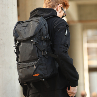 大容量双肩包男行李旅游背包，简约休闲书包潮，户外轻便登山女旅行包
