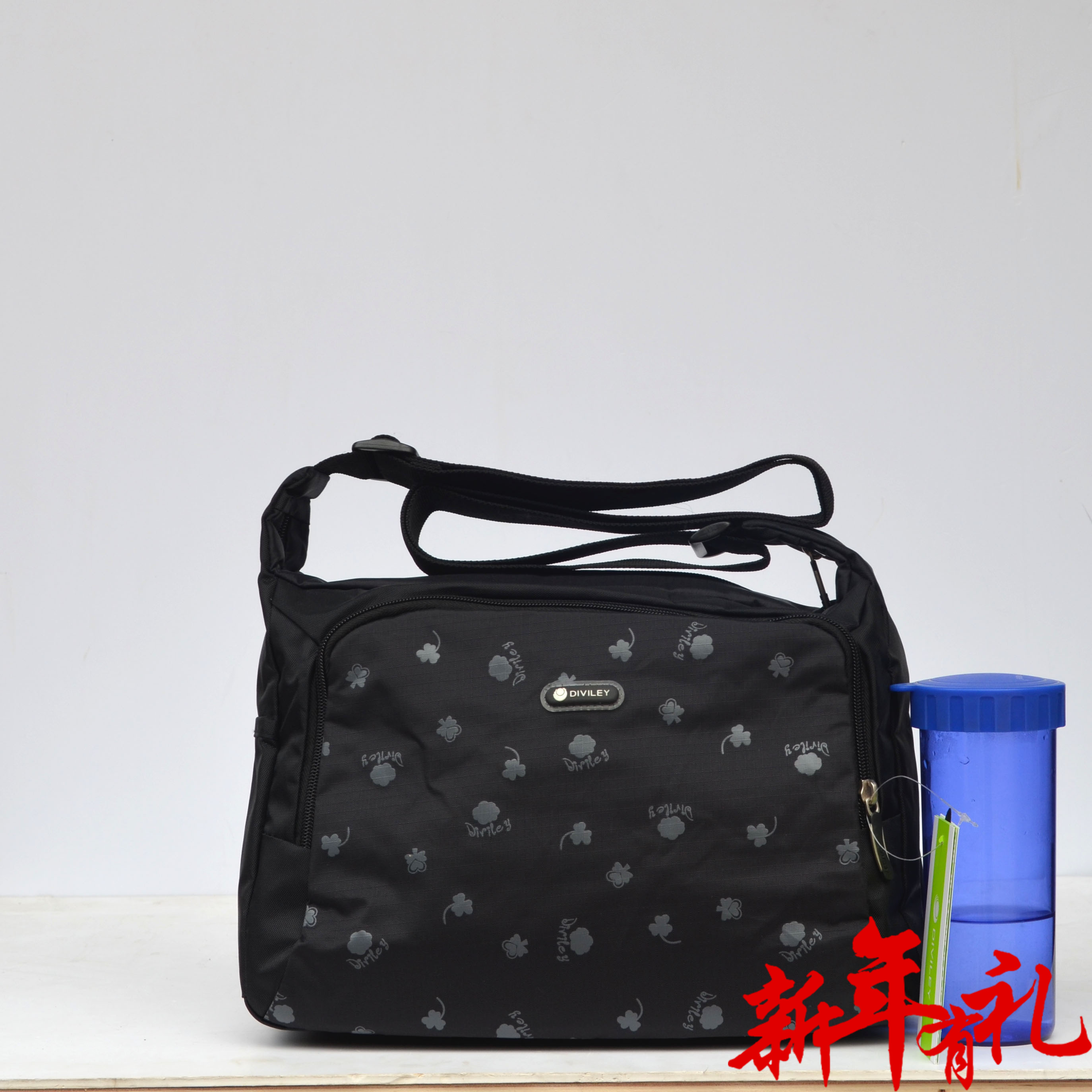 威豹-迪威丽专柜正品休闲旅游背提包防水超轻单肩包13585|msdalam kategori beg sukan/pakej luar/Fitting, beg bahu - dari Buy2taobao.com untuk memberikan perkhidmatan ejen Taobao profesional membeli