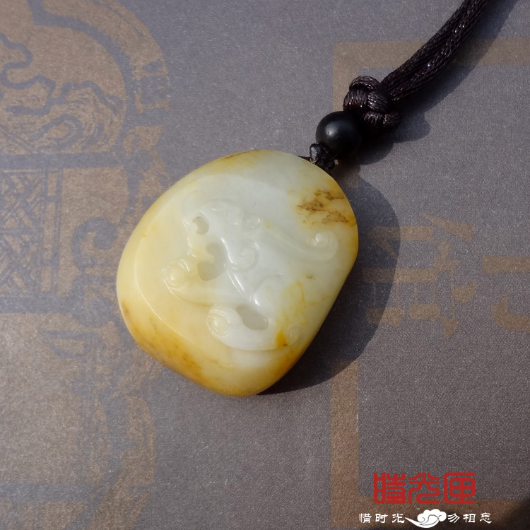 『時光匣』新疆和田玉籽料白玉吊墜仿古挂件 原籽黃皮如虎添翼在類目 珠寶/鑽石/翡翠/黃金, 和田玉, 頸飾中 - 來自Buy2taobao.com提供專業的淘寶代購服務