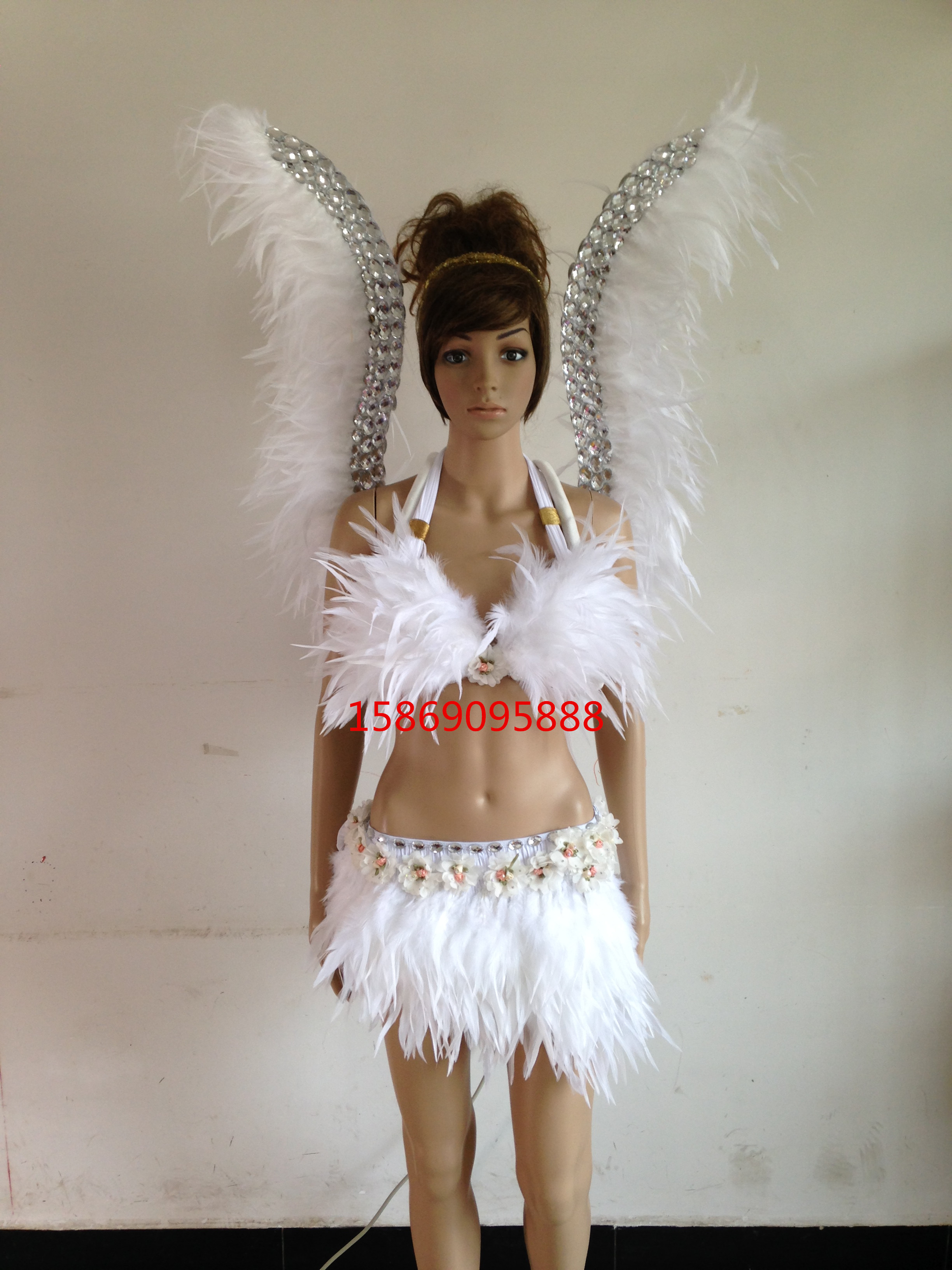 atmosphere Opening stage show Feather clothing Exaggeration Headdress Backplane dance Carnival Victoria Catwalkin the Women's clothing/Boutique , Costume/National costume/Stage costumes , National costume/Costumes category - from Buy2taobao.com to provide professional Taobao agent buy service