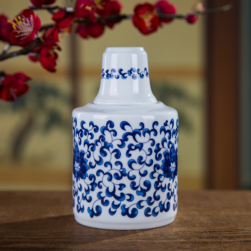 德睿祥 薄胎骨瓷二两温酒壶热烫酒器具套装暖酒壶景德镇白黄酒杯在类目 餐饮具, 酒壶/酒杯/酒具, 酒具套件中 - 来自Buy2taobao.com提供专业的淘宝代购服务