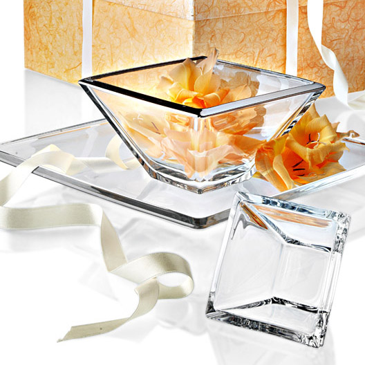 Italy imports high definition Glass Salad bowl Fruit plate Medium and small Fruit bucket Dessert Bowlin the Tableware , Tableware , Fruit bowl/Fruit plate/Hamper category - from Buy2taobao.com to provide professional Taobao agent buy service