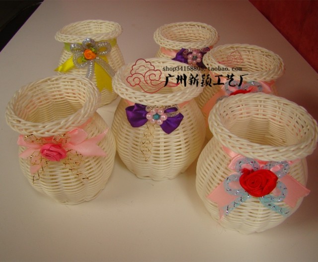 手工藤编花篮--小篮子--藤篮--花瓶-笔筒-厂家直销-4.5元|msdalam kategori Aksesori rumah, pasu/bunga/bunga tiruan/perhiasan imitasi, bunga/pasu, bakul bunga - dari Buy2taobao.com untuk memberikan perkhidmatan ejen Taobao profesional membeli